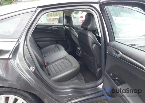 2015 Ford Fusion Energi Se Luxury z USA, uszkodzony, nr VIN 3FA6P0PUXFR168130